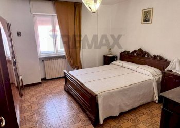 Camera / camera da letto - Quadrilocale Via Gallerie
 
12, Malegno - foto 9
