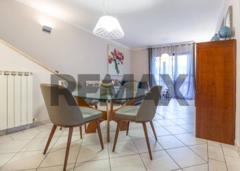 Sala da pranzo - Villa a Schiera Via Torre
 
89, Torrevecchia Teatina - foto 9