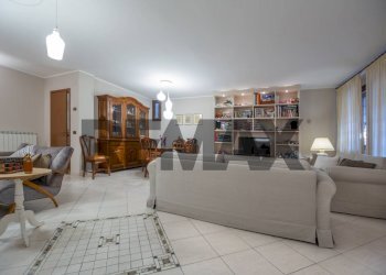 Soggiorno - Villa a Schiera Via Torre
 
89, Torrevecchia Teatina - foto 20