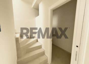 Scale - Attic Via Campanella
 
snc, Carovigno - photo 20
