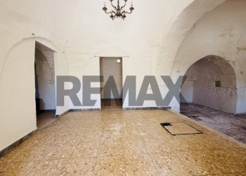 Stanza vuota - Baita Strada Trasconi Chiancone
 
34, Martina Franca - photo 19