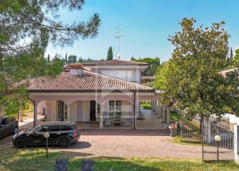 Foto 1 - Villa VIA MEUCCI
 
25, Padenghe sul Garda - photo 1