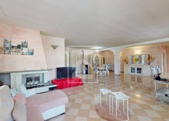 Foto 21 - Villa VIA MEUCCI
 
25, Padenghe sul Garda - photo 21