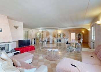 Foto 23 - Villa VIA MEUCCI
 
25, Padenghe sul Garda - photo 23