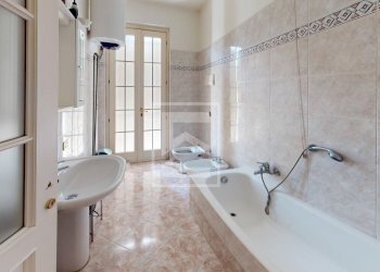 Foto 39 - Villa VIA MEUCCI
 
25, Padenghe sul Garda - photo 39