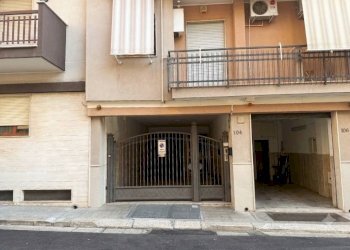 Foto 1 - Box Via Parigi
 
8, Andria - photo 1
