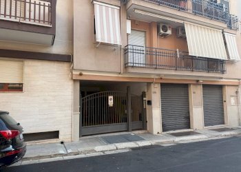 Foto 2 - Box Via Parigi
 
8, Andria - photo 2