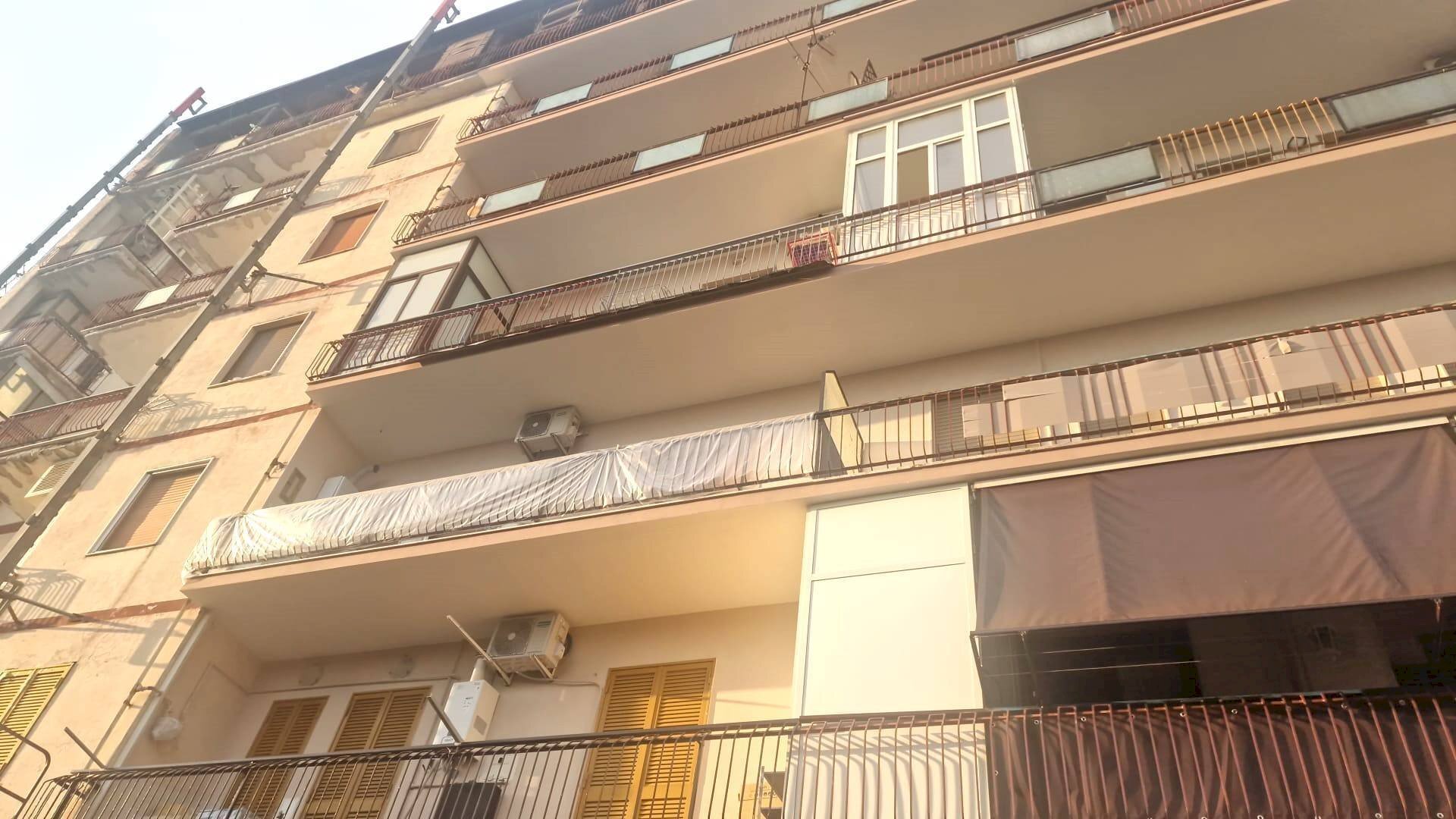 Foto 1 - Two-room apartment via Gambardella
 
1, Napoli - photo 1