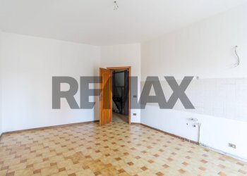 Stanza vuota - Semi-detached house Via Roma
 
44, Cupello - photo 5