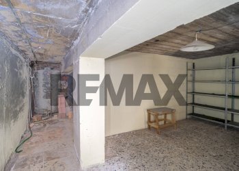 Parcheggio - Semi-detached house Via Roma
 
44, Cupello - photo 17