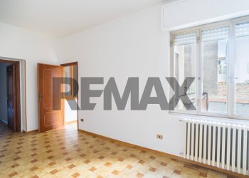 Stanza vuota - Semi-detached house Via Roma
 
44, Cupello - photo 26