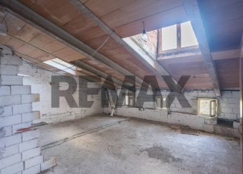 Stanza vuota - Semi-detached house Via Roma
 
44, Cupello - photo 35