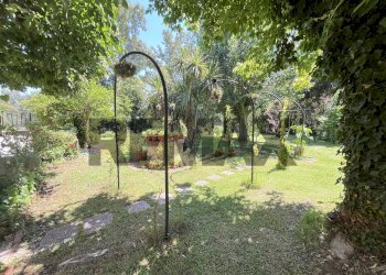 Giardino - Rustico strada migliara 51
 
1565, Sabaudia - foto 13