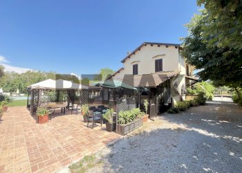 Casa all\'aperto - Rustico strada migliara 51
 
1565, Sabaudia - foto 18