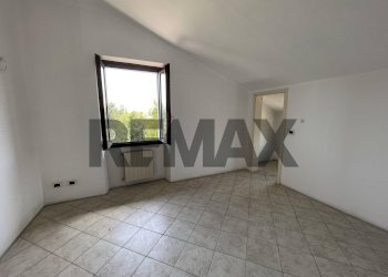 Stanza vuota - Casa indipendente Traversa Ii Di Via Girelli
 
1, Brescia - foto 35
