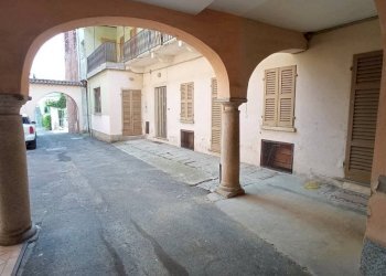 Interno palazzo - Casa indipendente via Vittorio Emanuele II, 42, Maggiora - foto 4