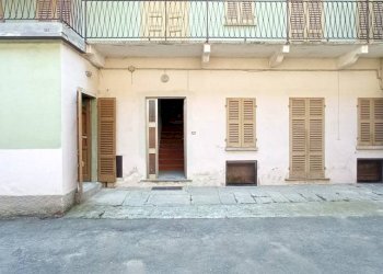 Facciata - Casa indipendente via Vittorio Emanuele II, 42, Maggiora - foto 15