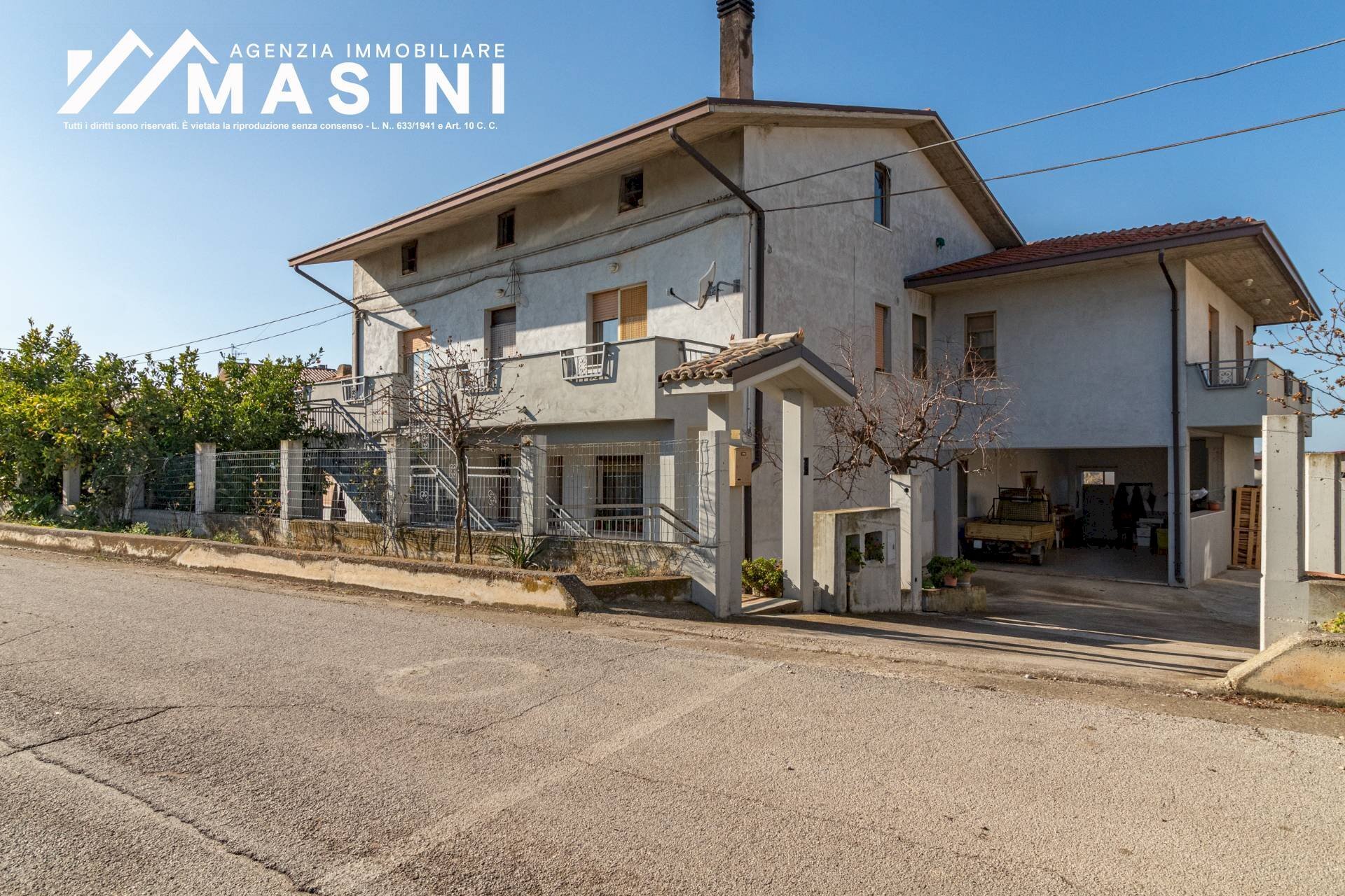 Foto 1 - Casa indipendente contrada Piane Favaro
 
130, Rocca San Giovanni - foto 1
