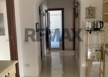 Hall / corridoio - Three-room apartment via Sanita
38A, Napoli - photo 2