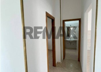 Hall / corridoio - Three-room apartment via Circunvallazione della Caserma di Cavalleria
51/A6, Napoli - photo 10
