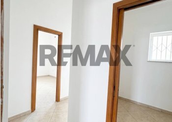 Hall / corridoio - Three-room apartment via Circunvallazione della Caserma di Cavalleria
51/A6, Napoli - photo 15