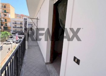 Balcone - Three-room apartment via Circunvallazione della Caserma di Cavalleria
51/A6, Napoli - photo 20