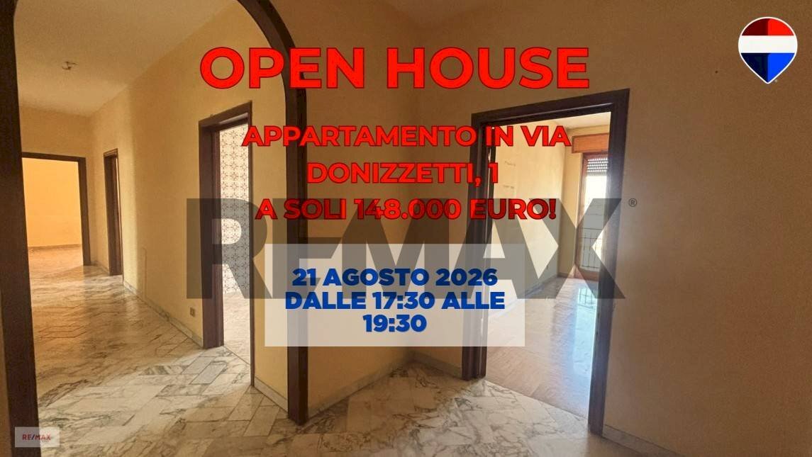 Hall / corridoio - Four-room apartment VIA GAETANO DONIZETTI
 
1, Trani - photo 1