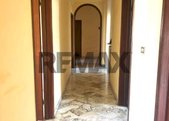 Hall / corridoio - Four-room apartment VIA GAETANO DONIZETTI
1, Trani - photo 10