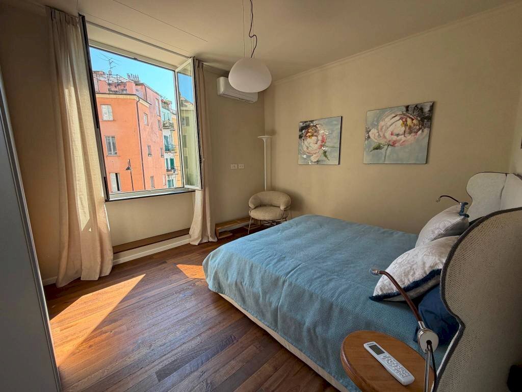 Camera da letto - Three-room apartment salita del Prione, 15, Genova (neighborhood Centro Storico) - photo 3