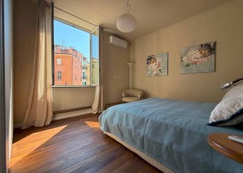 Camera da letto - Three-room apartment salita del Prione, 15, Genova (neighborhood Centro Storico) - photo 2