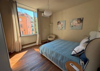 Camera da letto - Three-room apartment salita del Prione, 15, Genova (neighborhood Centro Storico) - photo 3