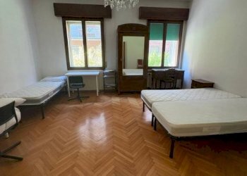 Camera da letto - Quadrilocale via Mascarella, 91, Bologna (zona Irnerio) - foto 12