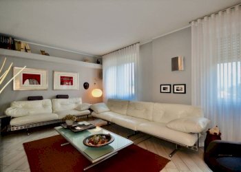 Salone - Three-room apartment via Borgo Palazzo, Bergamo (neighborhood Celadina) - photo 3