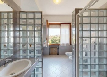 Bagno - Four-room apartment via Lombardia, Bologna (neighborhood Mazzini) - photo 9