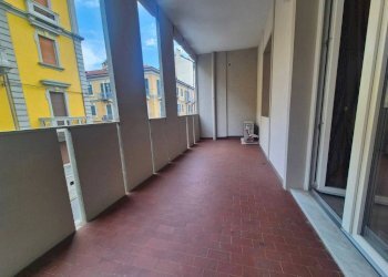 Veranda - Two-room apartment via Felice Cavallotti, 33, Cuneo (neighborhood Centro) - photo 16
