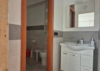 Bagno - Two-room apartment via Felice Cavallotti, 33, Cuneo (neighborhood Centro) - photo 16