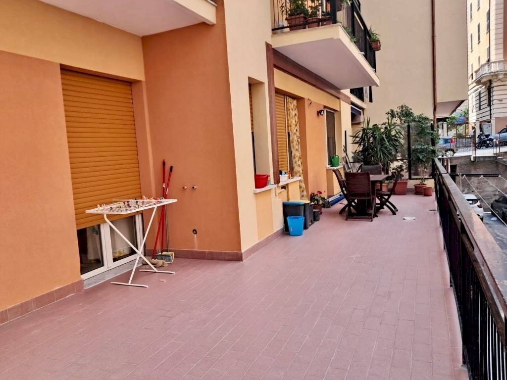 Terrazzo - Trilocale via Giuseppe Galliano, Genova (zona Sestri Ponente) - foto 2