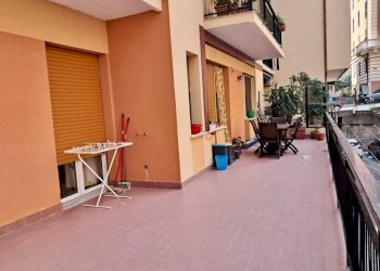 Terrazzo - Trilocale via Giuseppe Galliano, Genova (zona Sestri Ponente) - foto 2