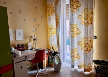 Camera da letto - Trilocale via Giuseppe Galliano, Genova (zona Sestri Ponente) - foto 20