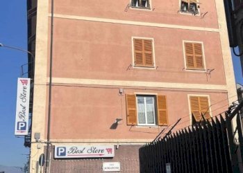 Facciata - Appartamento via Giacomo Puccini, 3, Genova (zona Sestri Ponente) - foto 27