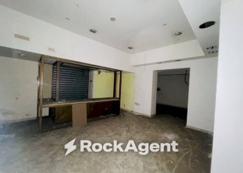Magazzino - Negozio via Costantino Astarita, 43, Pagani - foto 11