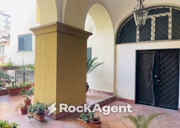 Cortile interno - Negozio via Costantino Astarita, 43, Pagani - foto 21