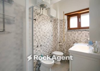 Bagno - Trilocale via Laura Mantegazza, 35, Roma - foto 25