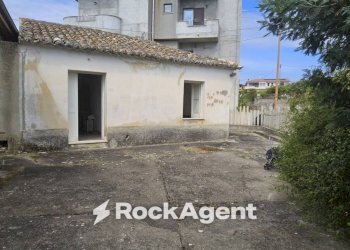 Cortile interno - Independent house Siderno - photo 6