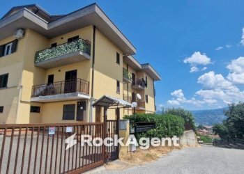 Facciata - Three-room apartment via Salerno Rosario, Rende - photo 2