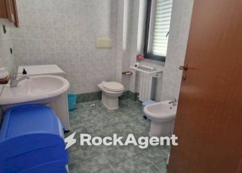 Bagno - Three-room apartment via Salerno Rosario, Rende - photo 18
