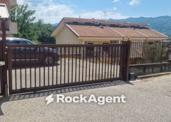 Ingresso - Three-room apartment via Salerno Rosario, Rende - photo 24
