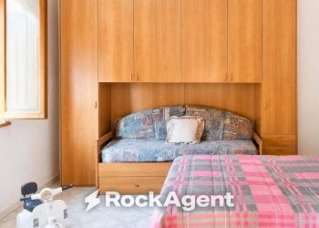 Camera da letto - Trilocale via Masseria Spagnuolo, 11, Sarno - foto 21