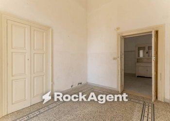 Camera da letto - Three-room apartment via Lamarmora, 13, Bitonto - photo 18