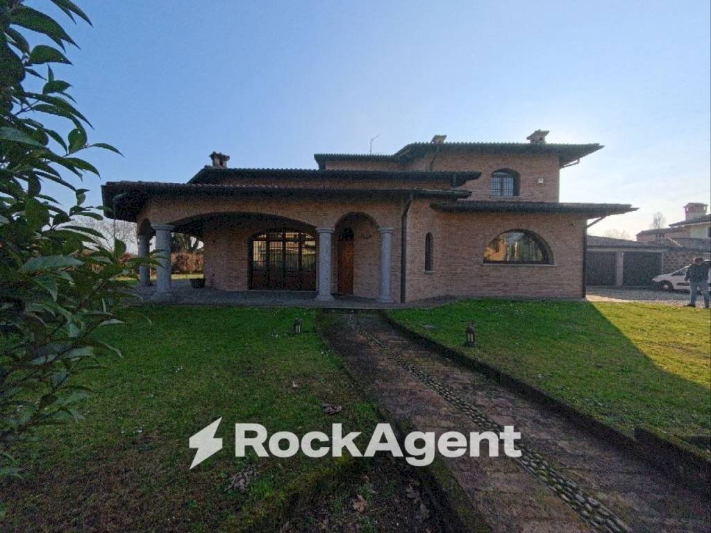 Giardino - Villa via I. Rabin, 59, Casalpusterlengo - photo 1